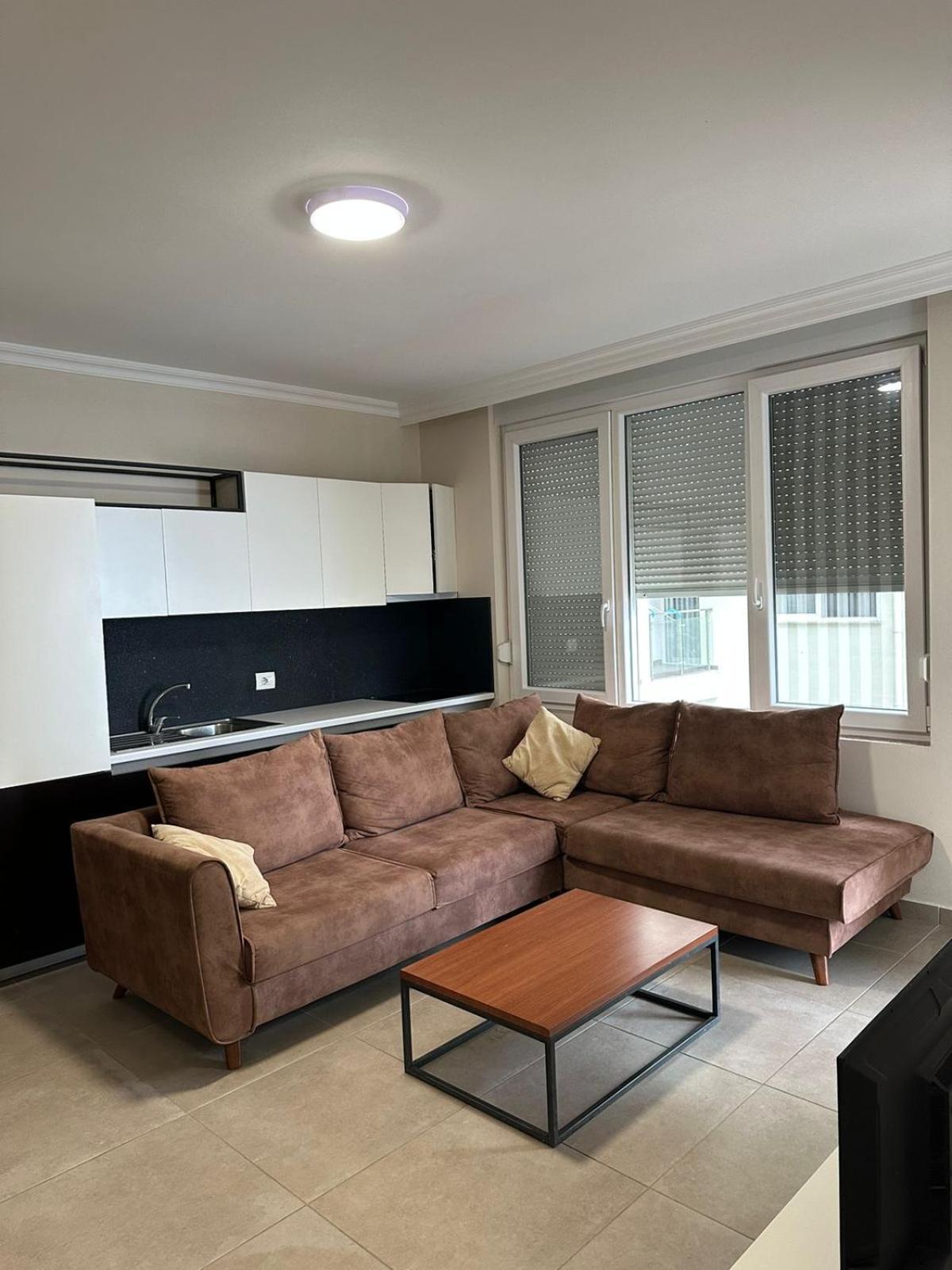 Apartment Deluxe *