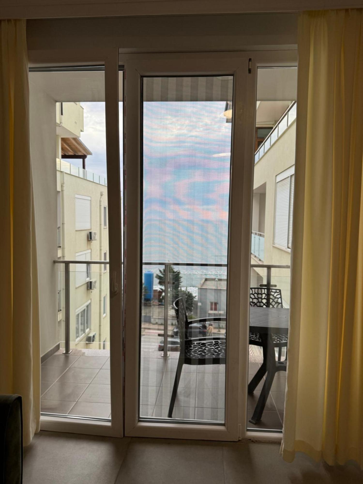 Deluxe Apartment *